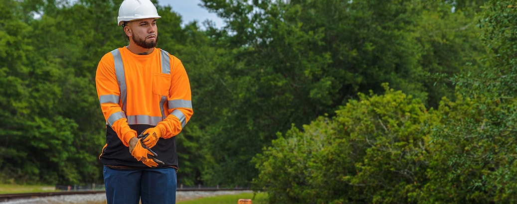 Hi Vis Clothing Guide: When Is Hi Vis Required? Hi Vis Clothing Guide: When Is Hi Vis Required?